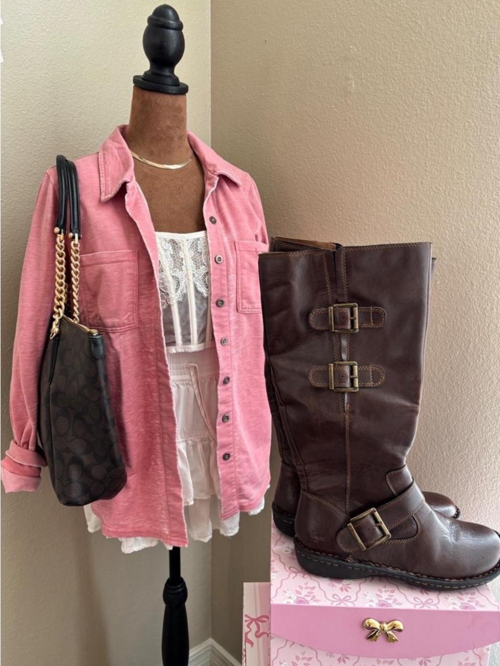 Pink button-up/button down shirt with a relaxed fit size S.
